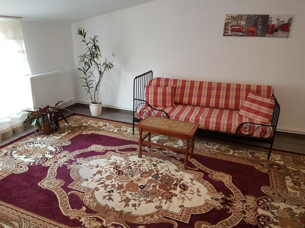 Rent Holding Apartments Iasi Exteriér fotografie